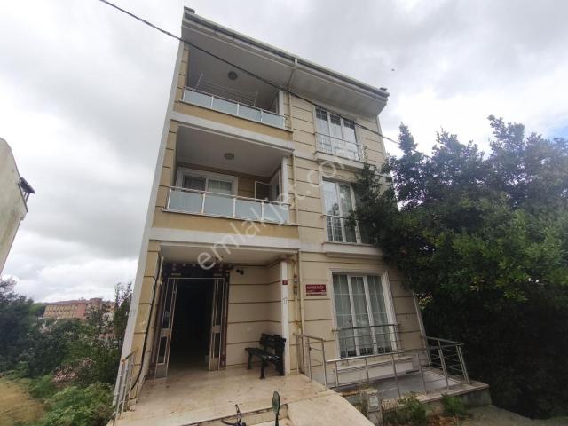 Şile'de Kısmen Deniz Manzaralı Satılık 2+1 Daire