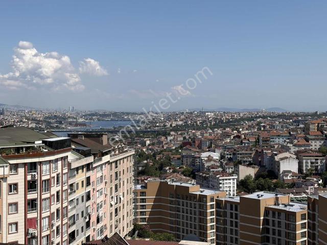 Çilekli Cami Yakını, Manzaralı, Teraslı 3+1 Dubleks Daire