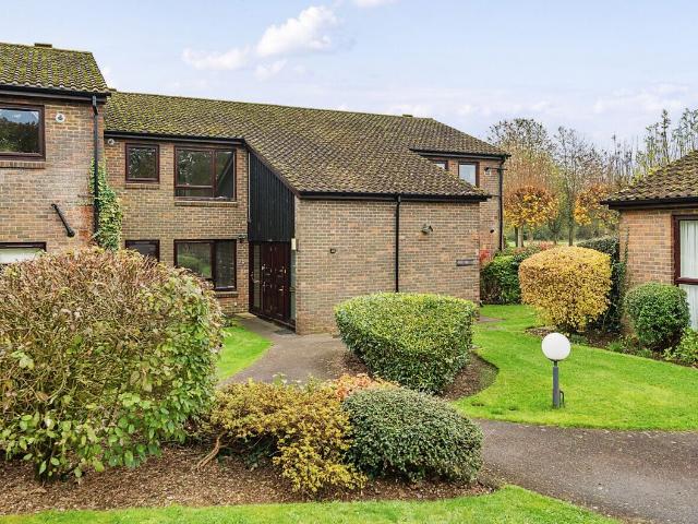 Ilford Court, Elmbridge Village, Cranleigh GU6, 2 bed flat to rent, £2,350 pcm | PrimeLocation
