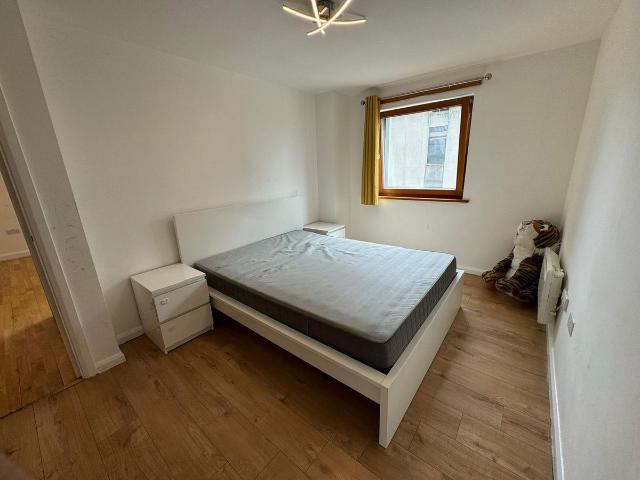 Ilford Hill, Ilford IG1, 1 bed flat to rent, £1,750 pcm | PrimeLocation
