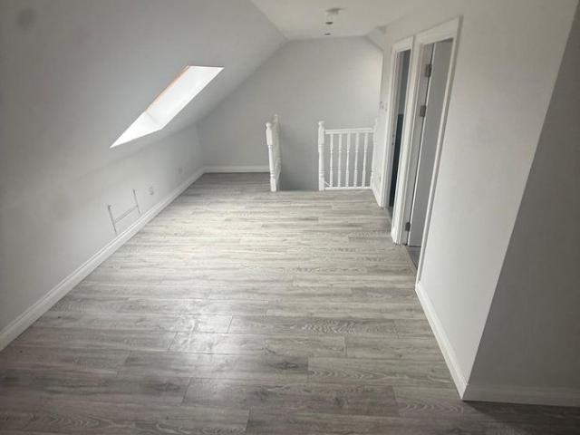 Ilford IG2, 2 bed flat to rent, £1,900 pcm | PrimeLocation