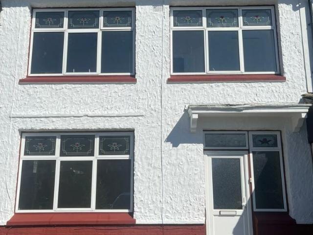 Ilford Lane, Essex, IG1 2PF 4 bed terraced house to rent £2,750 pcm £635 pw