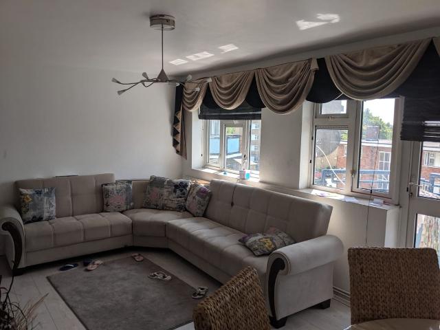 Ilford Lane IG1, 3 bed flat to rent, £2,250 pcm | PrimeLocation
