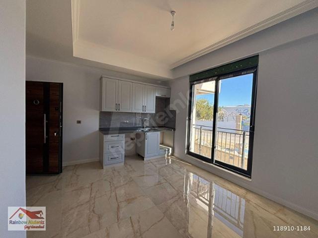 ILICA MERKEZDE YENİ 1+1 AMERİKAN MUTFAK DAİRE!