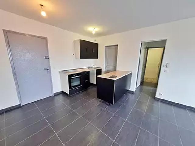 Illzach 68110 Location appartement 2 pièces t2 au dernier étage parking