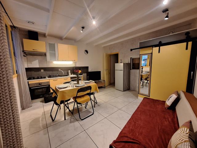 ILLE SUR TET LOCATION MEUBLE CHARMANT T2 EN REZ DE CHAUSSEE Groupement Immobilier 66