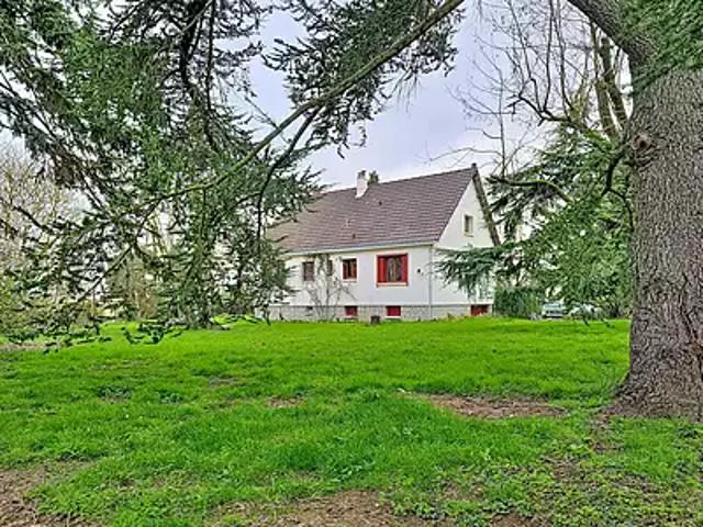 Illiers Combray 28120 Achat / Vente maison 7 pièces t7 au dernier étage parking