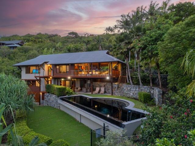 Iluka A Grand Secluded Estate on Hamilton Island FIRB Approved