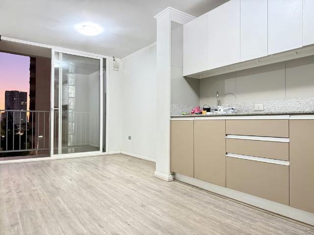 Iluminado departamento, vistas despejadas 1 E 1 B | 2 dormitorios por 3300.00 en La Florida