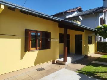 Casa com 3 dormitórios, 1 vaga, 364m² área total à venda