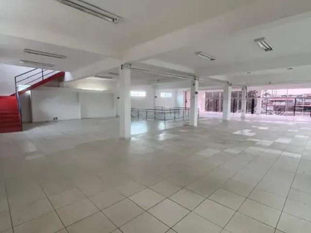 Imóvel de alto padrão localizado na Avenida Jerônimo de Albuquerque!