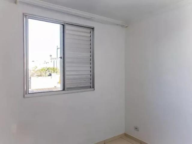 Imóvel para venda possui 54 metros quadrados com 2 quartos em Santa Terezinha Santo André SP