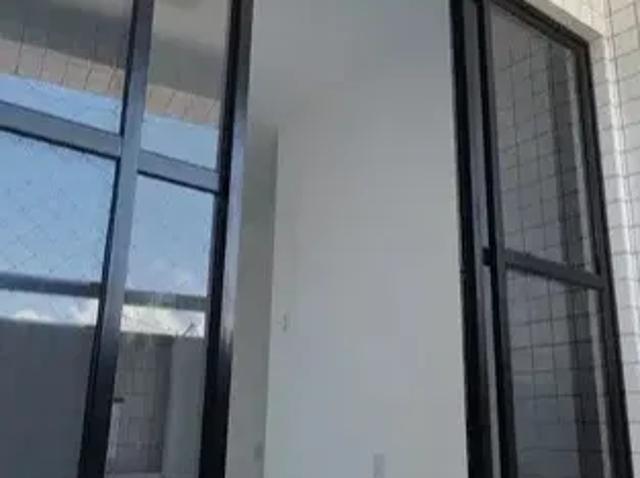 Imóvel para venda possui 80 metros quadrados com 3 quartos em Espinheiro Recife PE