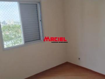 Imóvel para aluguel com 77 metros quadrados com 3 quartos