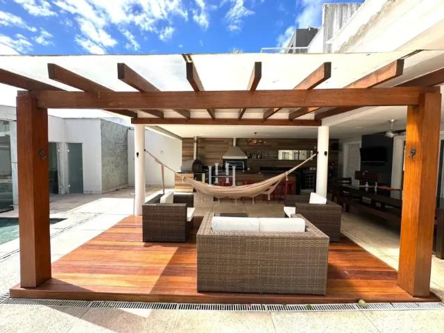 Imóvel para aluguel e venda possui 600 metros quadrados com 4 quartos