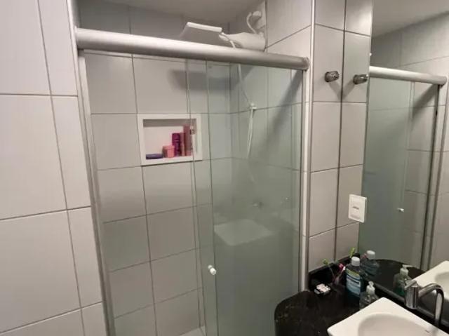 Imóvel para aluguel possui 63 metros quadrados com 2 quartos em Imbiribeira Recife PE