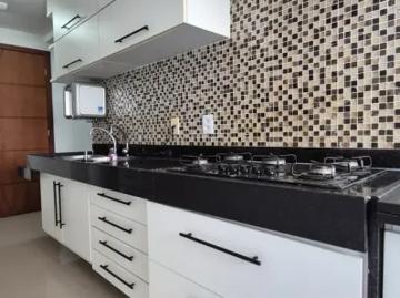 Imóvel para aluguel possui 184 metros quadrados com 3 quartos em Cavaleiros Macaé RJ