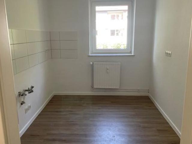 Im Wasserkamp 11, 2 L Gut geschnittene 3 Zimmer Wohnung mit Loggia im 2.Obergeschoss!