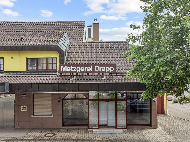 Im Alleinauftrag: Wohnhaus mit Gewerbefläche in Sinzheim, Ortsmitte