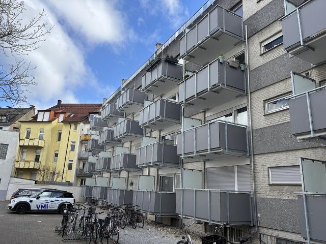 Im beliebten Hafenviertel!