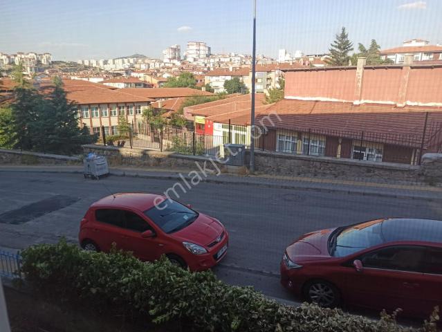 Şimşek Emlak Mamak Abidinpaşa 1. Kat Ön Cephe 85 M2 Kiralık
