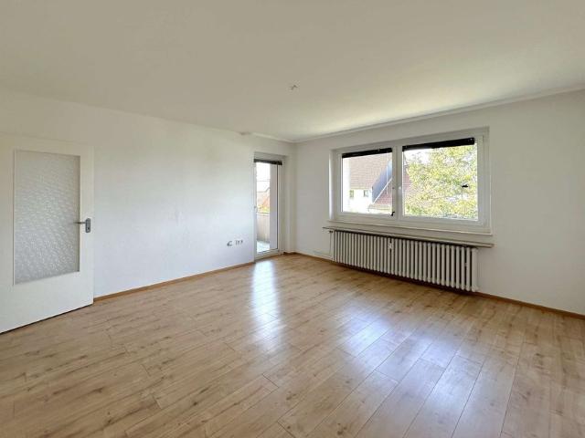 Im grünen Dedensen | Hübsche 4 Zimmerwohnung mit Balkon