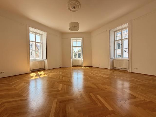 Im Herzen vom ALSERGRUND + GERÄUMIGE 4 Zimmer Wohnung + nahe ARNE KARLSSON PARK!