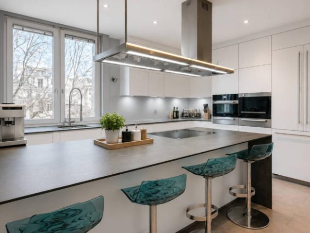 Im Herzen von Ouchy, luxuriöse 7 Zimmer Wohnung mit Seeblick
