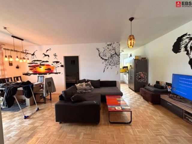 Im Herzen von Linz und dennoch ruhig gelegen! Herrliche 3 Raumwohnung mit großzügiger Loggia und privaten TG Platz! Ausgezeichnete öffentliche Verkehrsanbindung und Erreichbarkeit!
