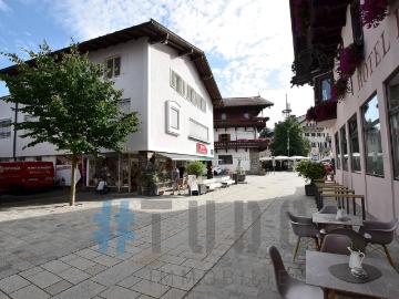 Haus zum Verkauf in 6380 - Büroraum, Parkplatz