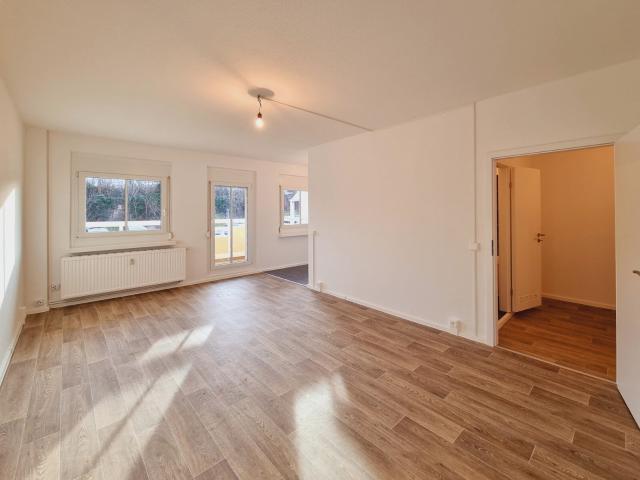 Im Herbst ? in Ihre frisch renovierte 3 Zimmer Wohnung ziehen!