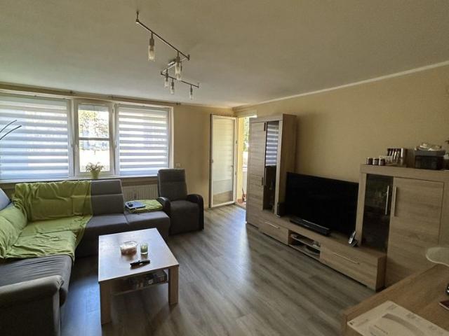 Im Schammat 3 Zimmer, Küche, Bad mit Loggia!