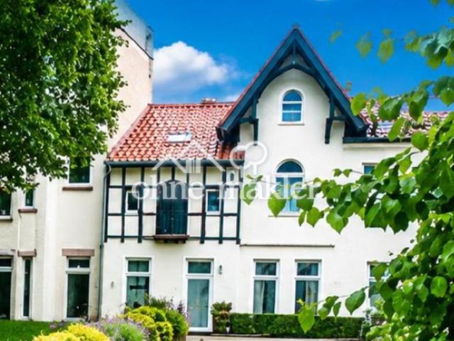 Im Staden: Ein exklusives Stadthaus mit 110 qm an gepflegter Privatstrasse