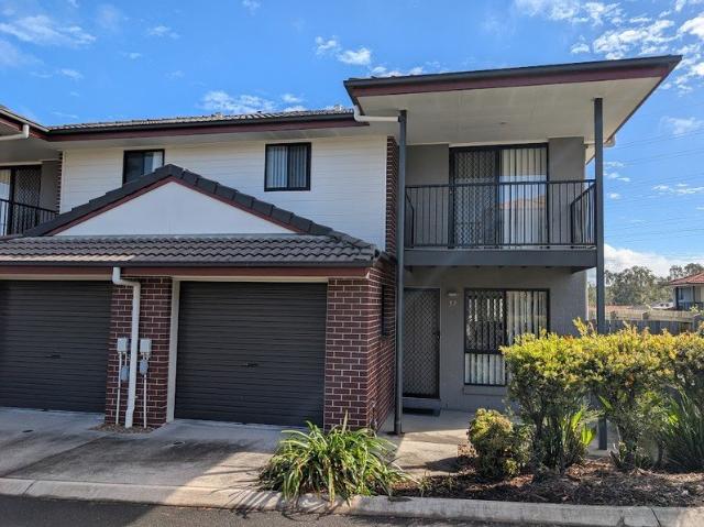 IMMACULATE AIR CONDITIONED 3 BEDROOM TOWNHOUSE IN POPULAR, CENTRALLY LOCATED COMPLEX
