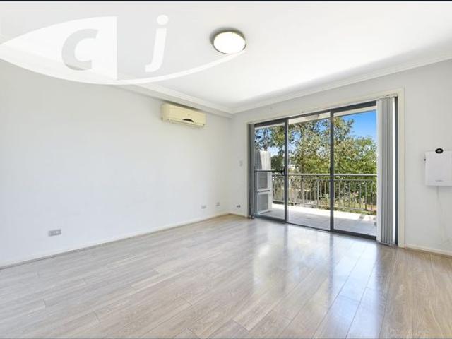 Immaculate and spacious 3 Bedroom Townhouse