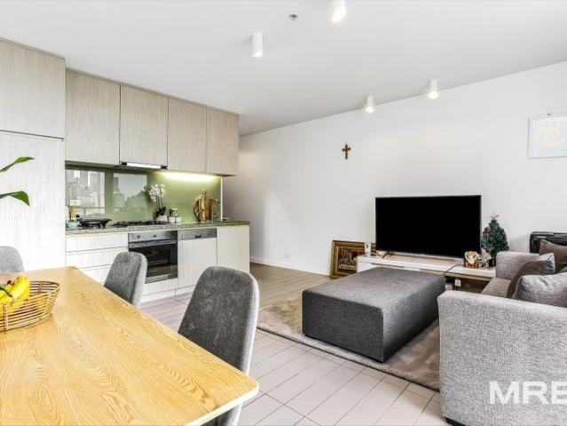 Immaculate apartment with amazing views