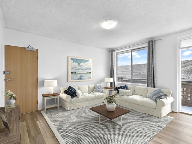 immaculate apartment in the heart of dee why!