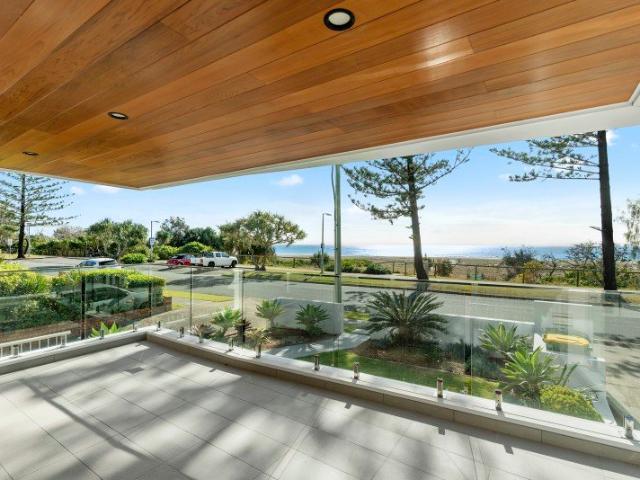 Immaculate Beachfront Apartment on Pacific Parade