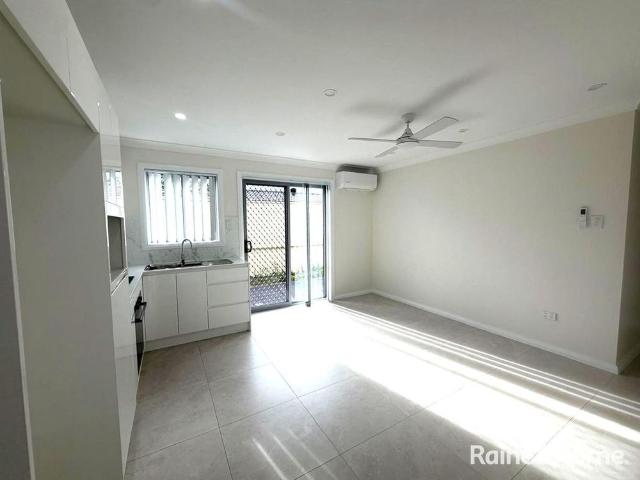 BRAND NEW PRIVATE TWO BEDROOM SECONDARY DWELLING IN MACQUARIE FIELDS FOR LEASE!