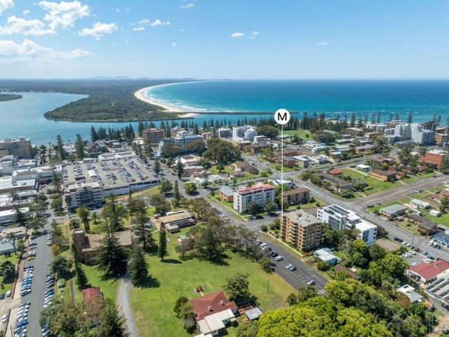 Immaculate CBD apartment with close harbour views