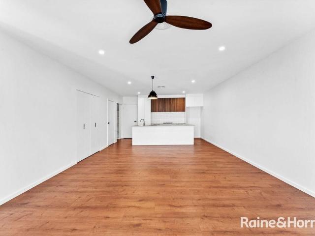 Immaculate Corner Townhouse with Space, Style & Convenience
