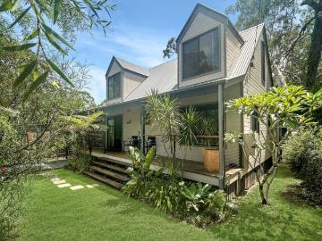 Immaculate Cottage Style Home