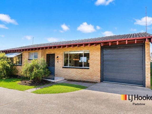 Immaculate Double Brick Villa in a Peaceful Boutique Block of Four