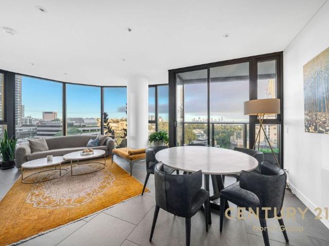 Immaculate Executive 2 Bedroom, 2 Bathroom Apartment Offering Stunning, Uninterrupted Harbour Bridge