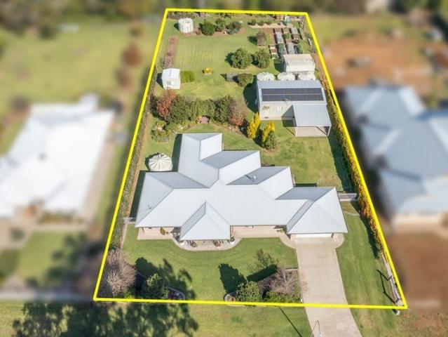 Immaculate Executive Home in Sought After Cabarlah