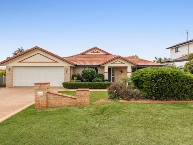 Immaculate Family Home on 1001m² in a Highly Sought After Enclave!