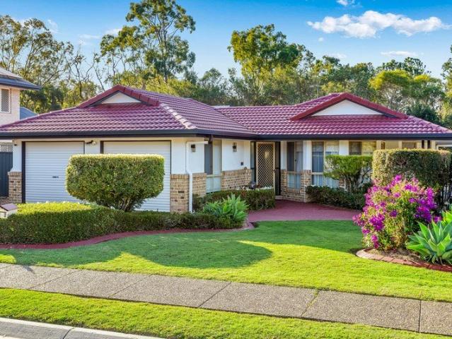 Immaculate Family Home Backing Onto Peaceful Bushland