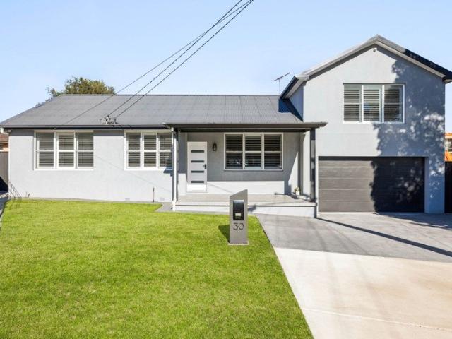 Immaculate Family Home in a Parkside Setting