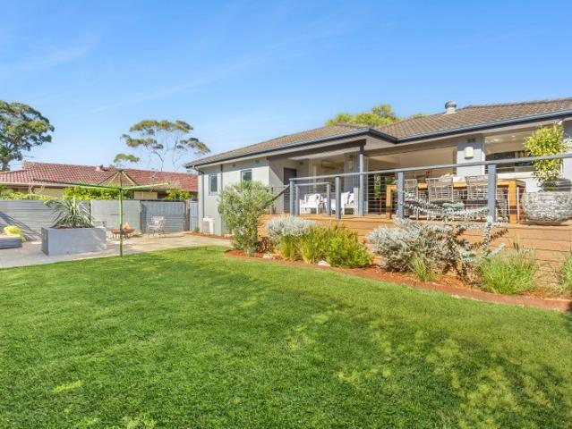 IMMACULATE FAMILY HOME IN PREMIER LOCATION