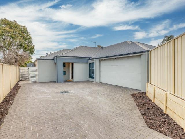 282m2 of living 580m2 lot including driveway